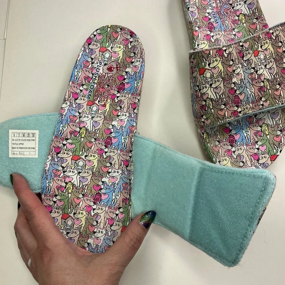 Skechers Multicolor BOBS Dog Print Kids 6 Slides 113735 Plush Foam Sandals